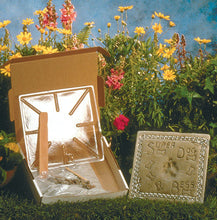 Paw Print Stepping Stone Kit - SKU 901-11234W